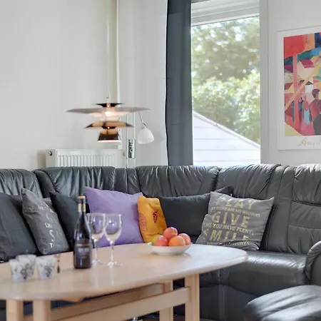 Appartement Maylin - 2-3km From The Sea By Interhome